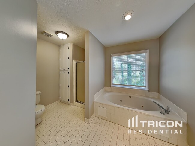Building Photo - 2014 Greyfield Dr NW
