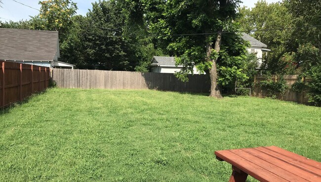 Building Photo - AMAZING 5 BED, 2 BATH MILLERS ADDITION NW OKC