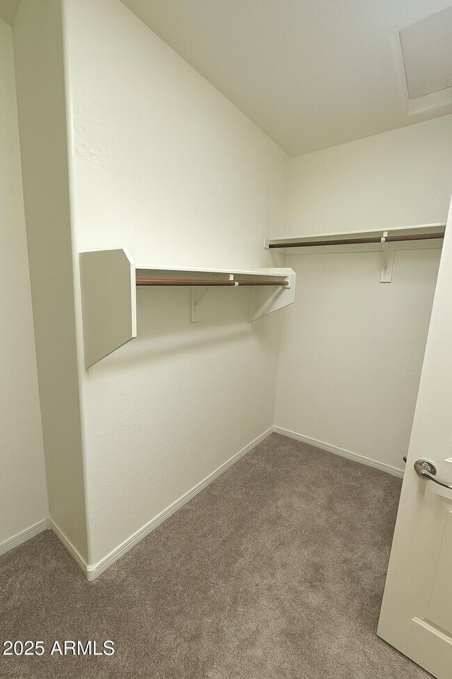 Building Photo - 15697 W Westview Dr