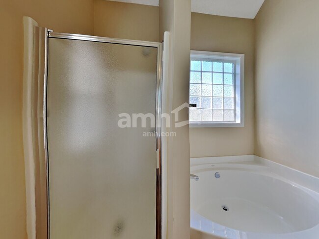 Building Photo - 4345 Timberwood Dr