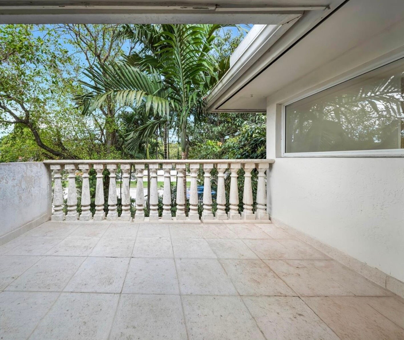 Building Photo - 4000 Alhambra Cir