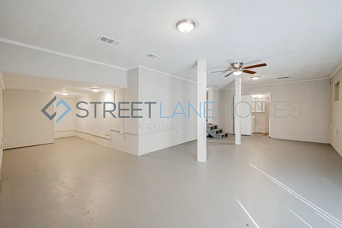 Building Photo - 822 33rd Ave