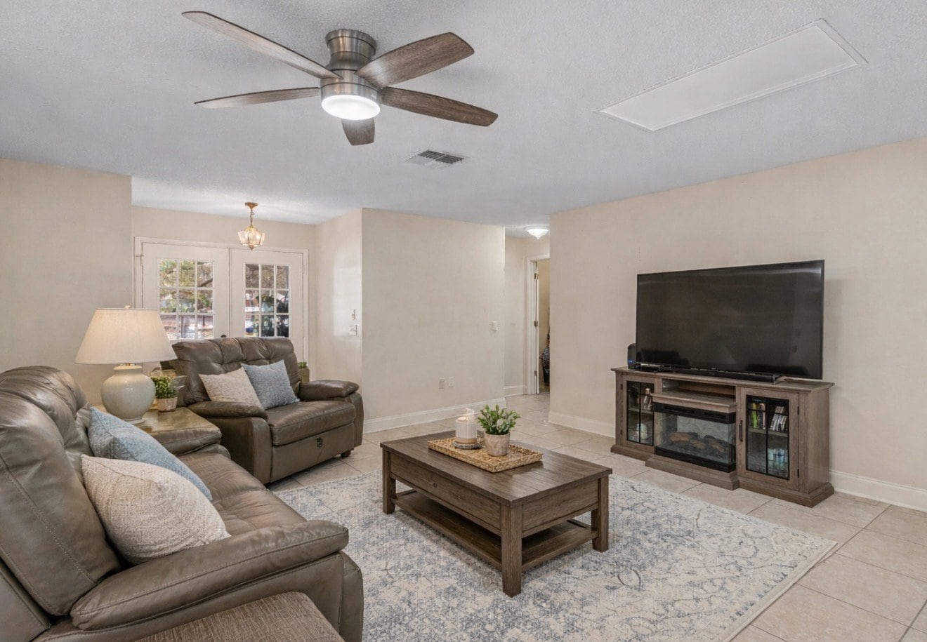 Building Photo - 6461 Ocean Pines Ln