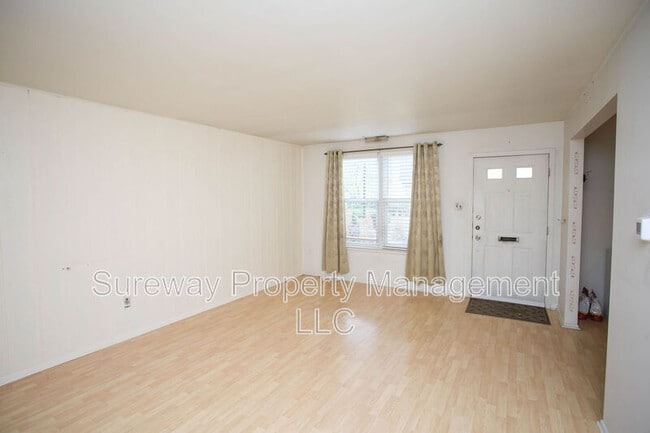 Building Photo - 2116 Harbour Dr