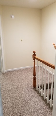 Building Photo - 140 Bright St