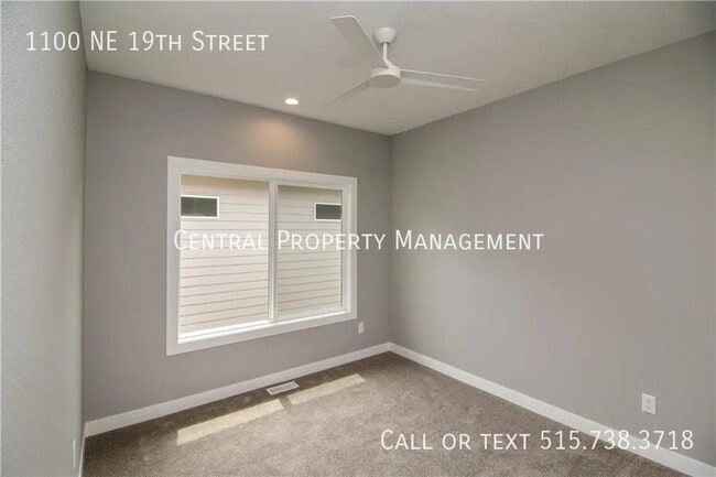 Building Photo - 1100 NE 19th St