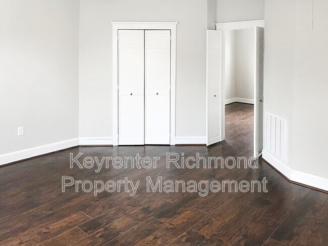 Building Photo - 404 W 27th St