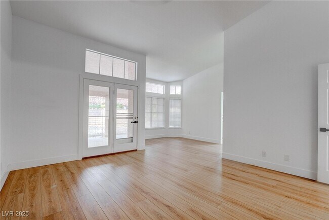 Building Photo - 8608 Highacre Dr