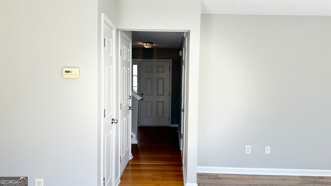 Building Photo - 273 Bainbridge Cir