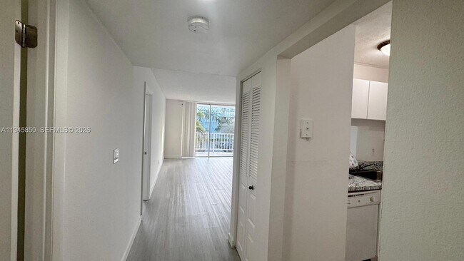 Building Photo - 484 NW 165th St