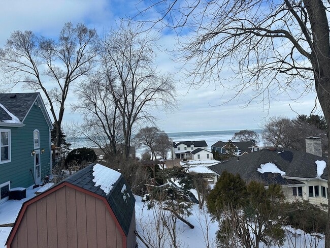 Building Photo - 16 Cedar Trail