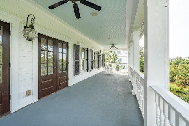 Building Photo - 6BD/5BA Custom Home for Lease in Daniel Island Park