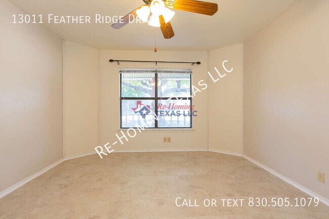 Building Photo - 13011 Feather Ridge Dr