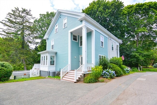 Primary Photo - 3 Abbot Ct