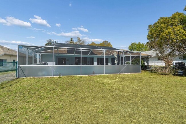 Building Photo - 1062 Greenturf Rd