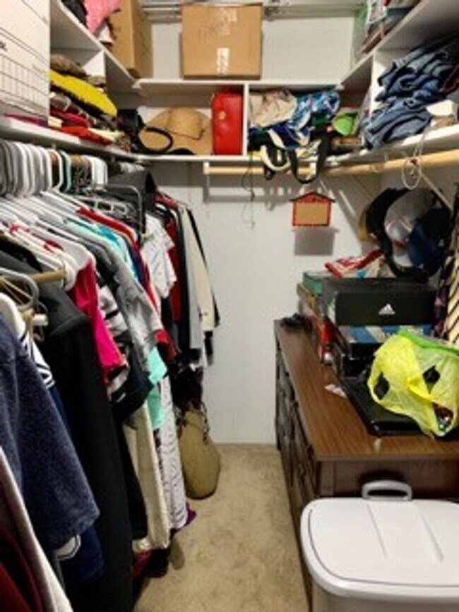 Building Photo - Bryan - 3 Bedroom - 2 Bath -1 vehicle garage - Fenced in back yard - House.