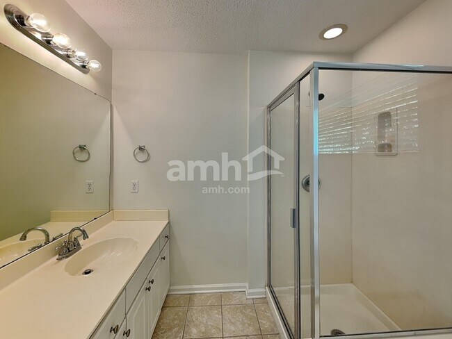 Building Photo - 5824 Downfield Wood Dr