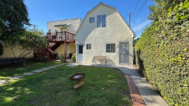 Building Photo - 459 N Alfred St