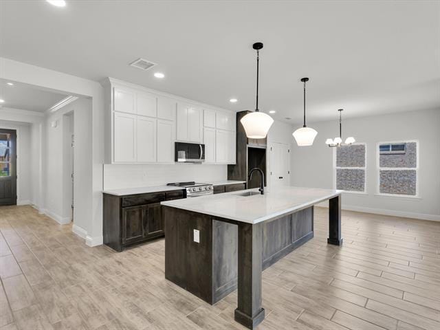 Building Photo - 608 Jameson