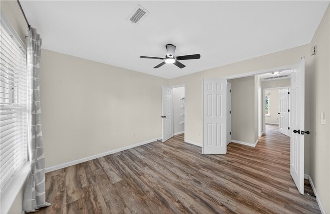 Building Photo - 903 Tyra Ln