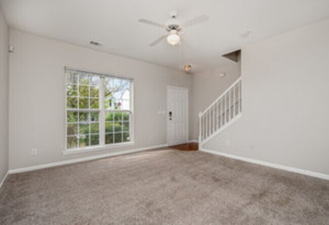 Building Photo - 1231 Joannas Ct