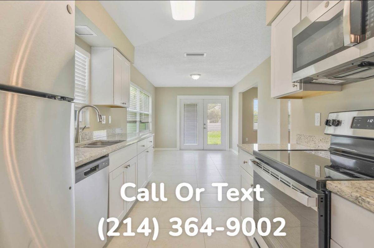 Building Photo - 2523 Laylas Wy