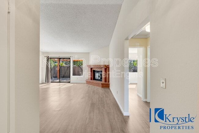 Building Photo - 343 Clydesdale Dr