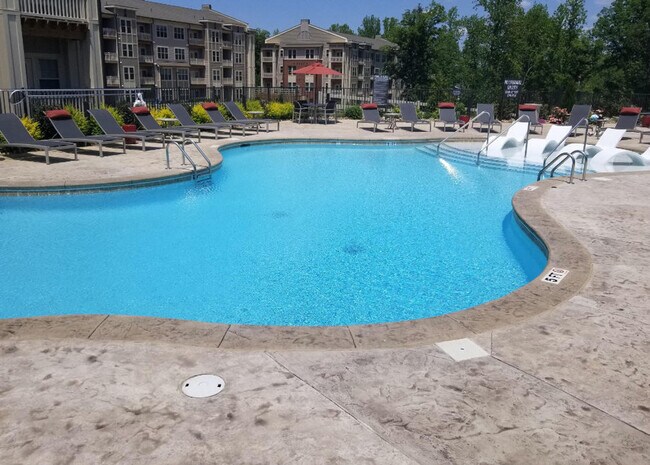 Building Photo - 1526 Millspring Dr