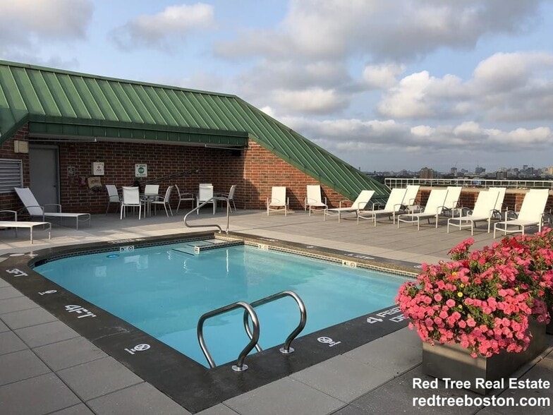 Building Photo - 15 North Beacon St