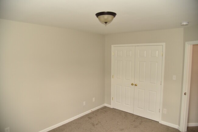 Building Photo - 5409 Johnston Mill Ct