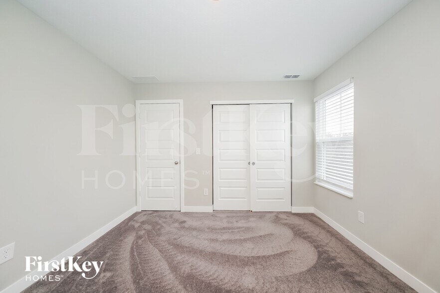 Building Photo - 2273 S Bingham Pl