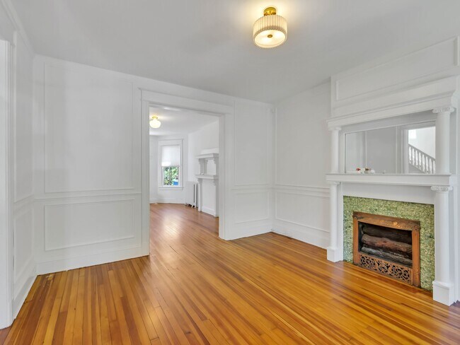 Building Photo - 2611 11th St NW
