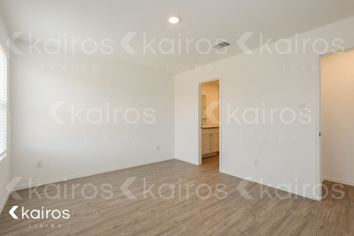 Building Photo - 13827 Weir Pl