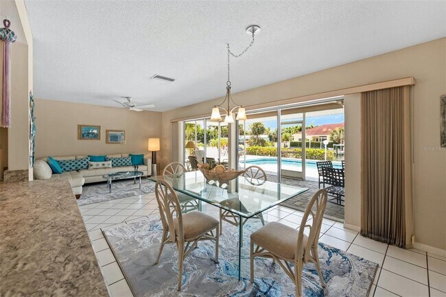 Building Photo - 614 Gladstone Ln