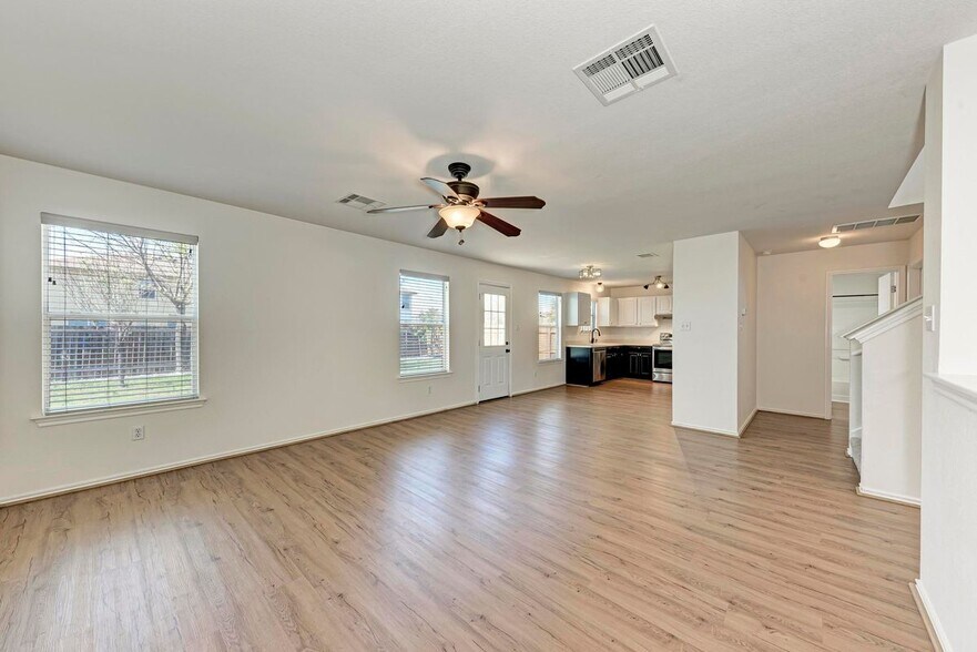 Building Photo - 12740 Bella Pkwy
