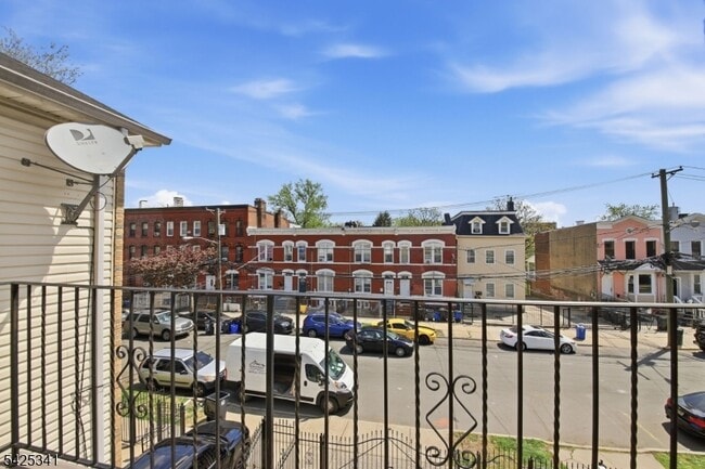 Building Photo - 20 Wakeman Ave
