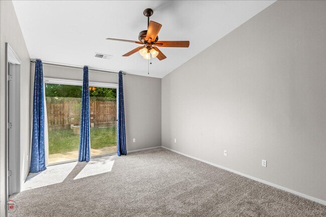 Building Photo - 1712 Beethoven Way