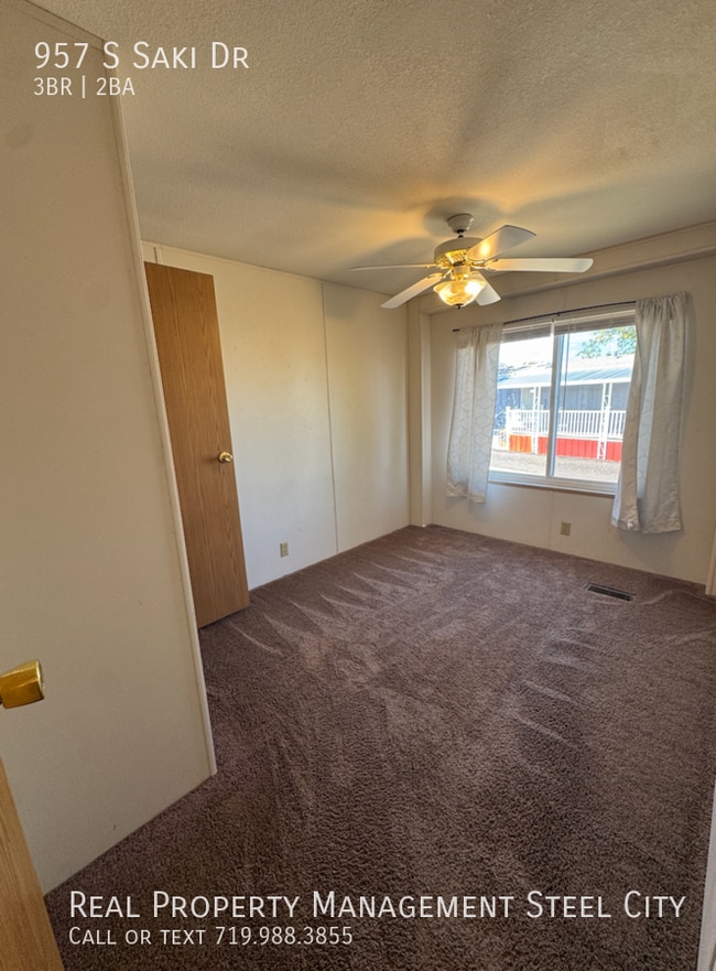 Building Photo - 957 S Saki Dr