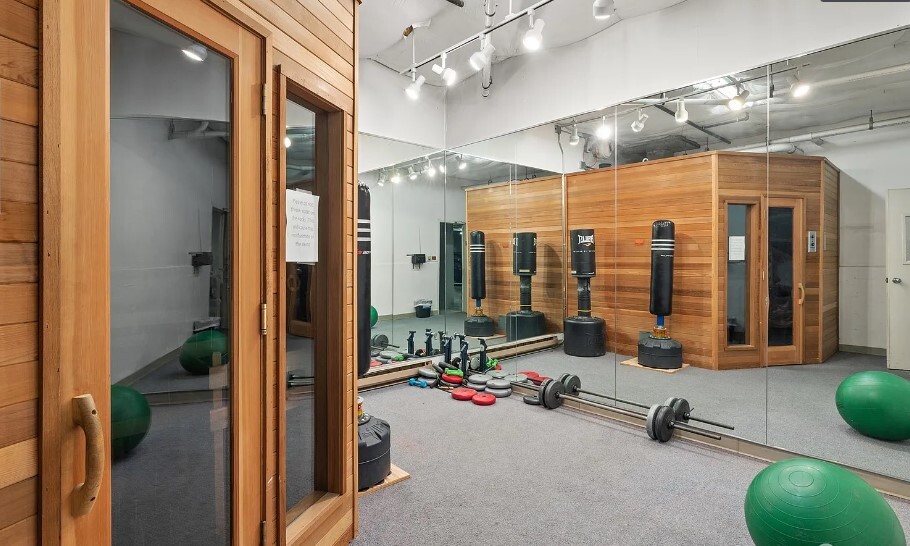 exercise room - 769 Hayes Street
