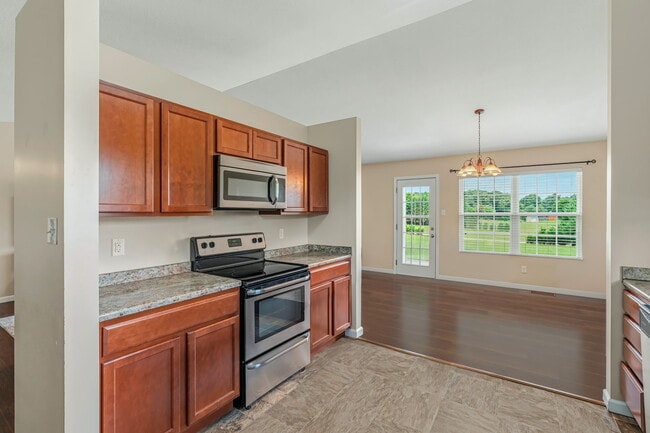 Building Photo - 927 Mossy Grove Ln