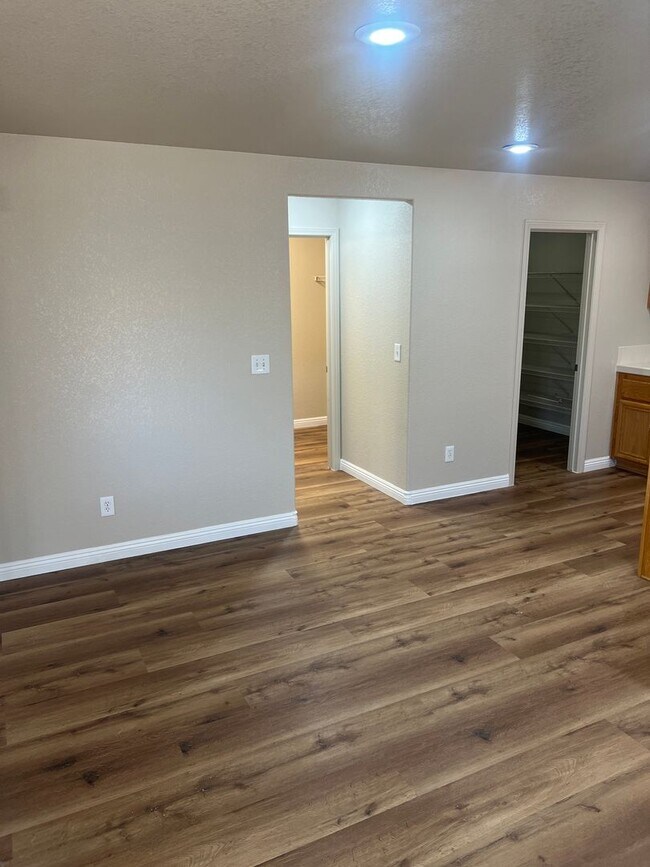Building Photo - Stunning Two-Story Home in Desirable Iron ...