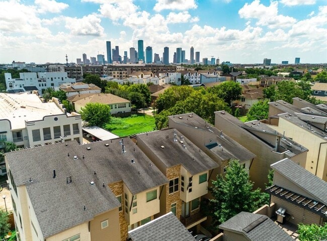 Building Photo - 1441 Wagner St