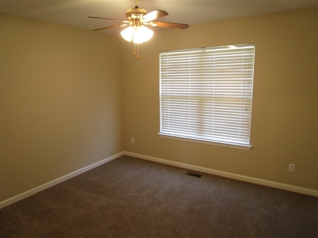 Building Photo - 2905 Runnymeade Dr