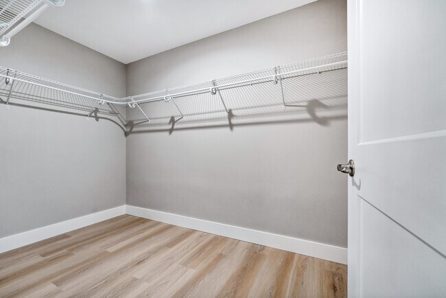 Building Photo - 37 SE 15th Terrace