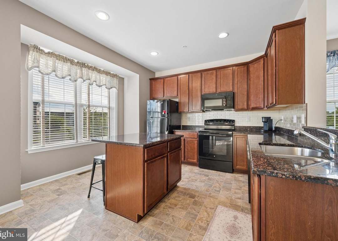 Building Photo - 10367 Lantern Ln