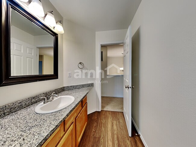 Building Photo - 20515 85th Ave Ct E