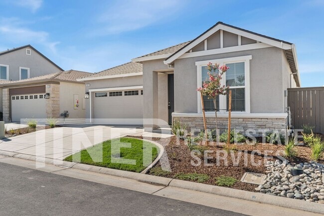 Building Photo - 2401 Longmire Lp