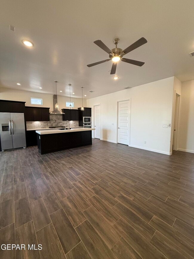 Building Photo - 13389 Carterton Ave