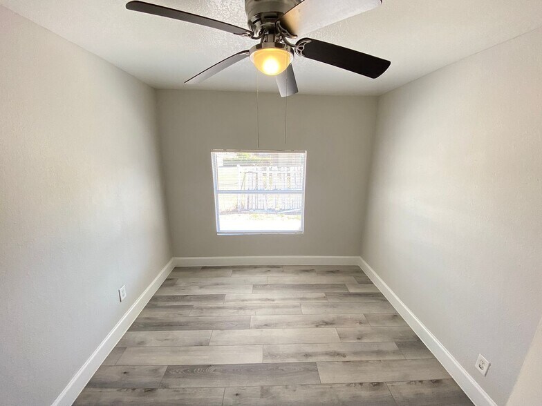 Building Photo - 812 W Livingston St