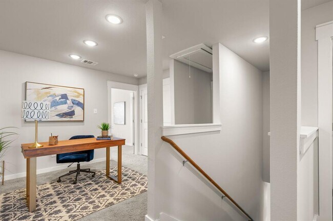 Building Photo - 253 Fieldwood Dr